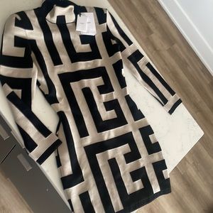 Balmain women’s knit dress absolutely stunning runway piece